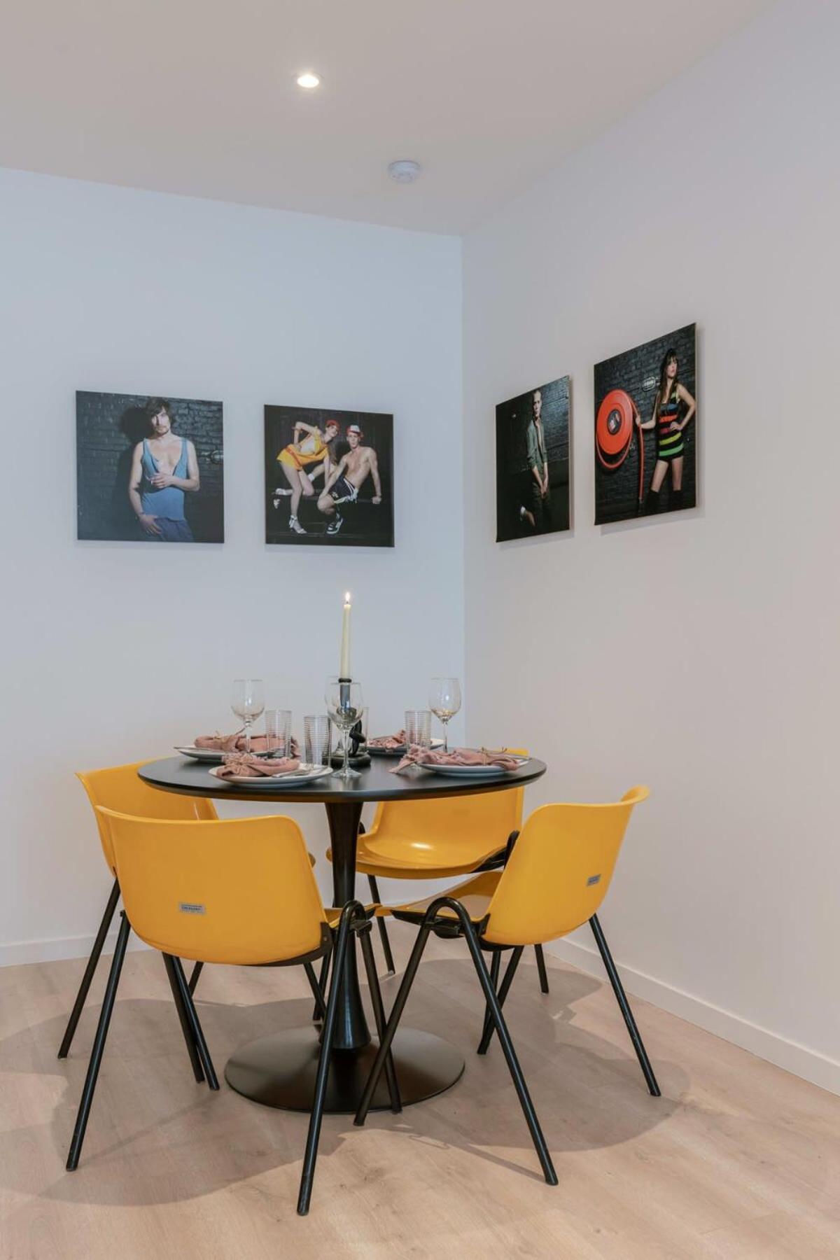 Colorful Pop Apartment In The Heart Of Antwerpen Eksteriør billede
